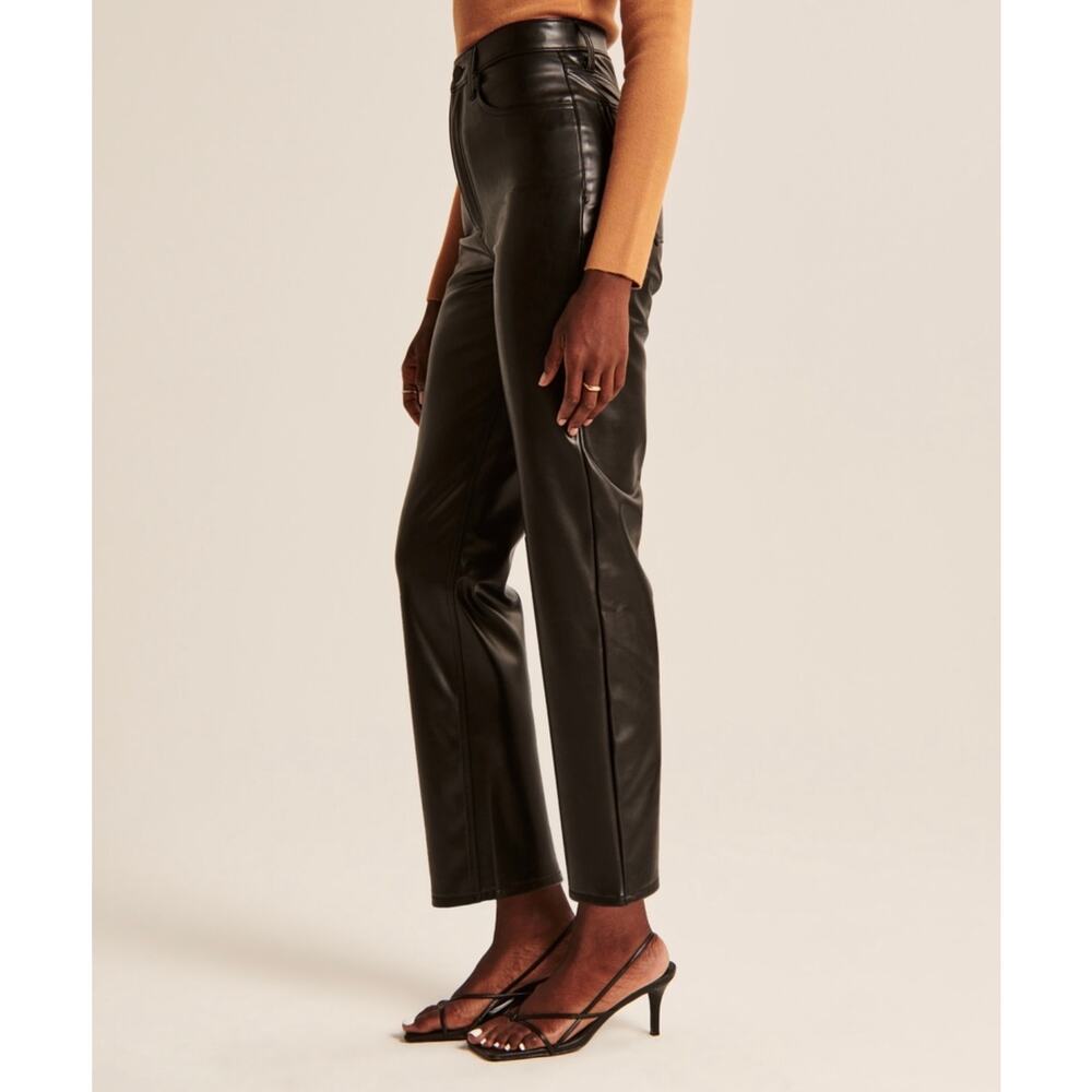 Abercrombie & Fitch Ankle Straight High Rise Vegan Leather Pants in Black 6/28 - Picture 3 of 15